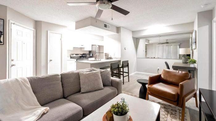 Landing Spectacular 1BD Pool Clubhouse