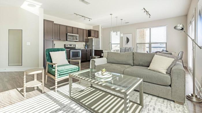 Landing Modern 2BD Game Room Pool