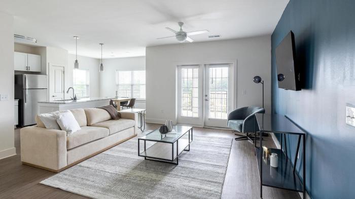 Landing Incredible 3BD Pool Gym