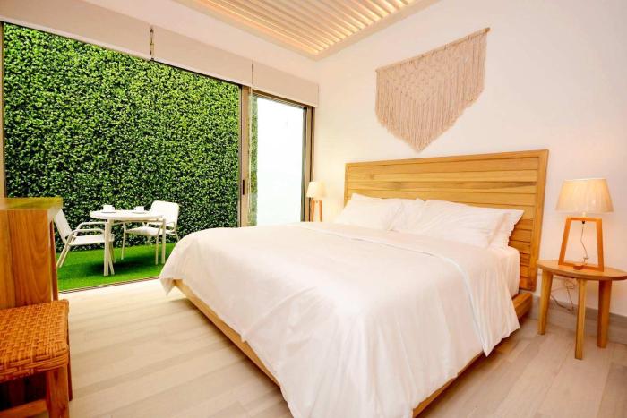 Mayan Monk Suite Serene Stay Near Beach & 5th Ave