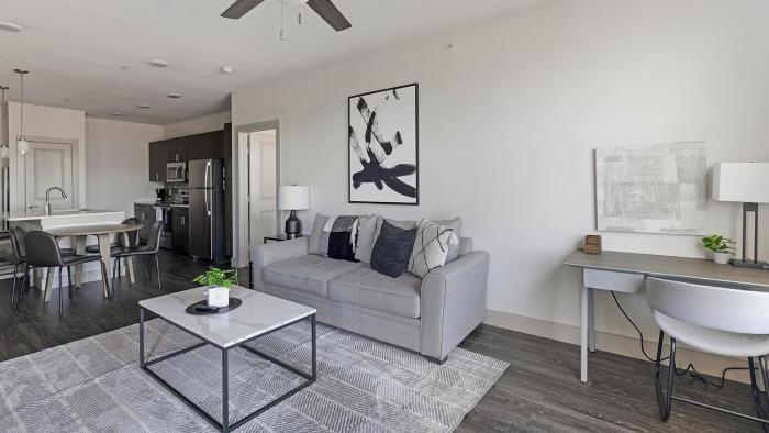 Landing Modern 2BD Pool Gym