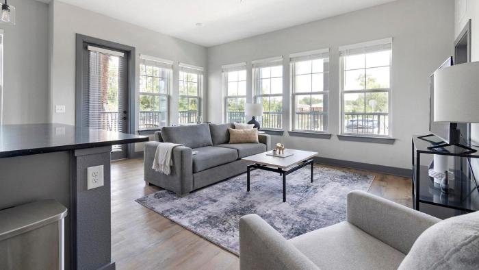 Landing Apartments - The Note