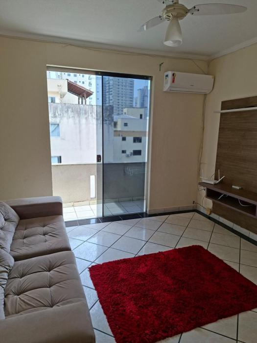 Apartamento 6 pessoas 400mt da praia central