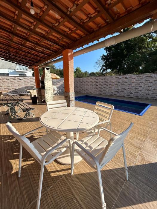 Casa em Penedo-Rj excelente localizaçao com piscina privativa e churrasqueira