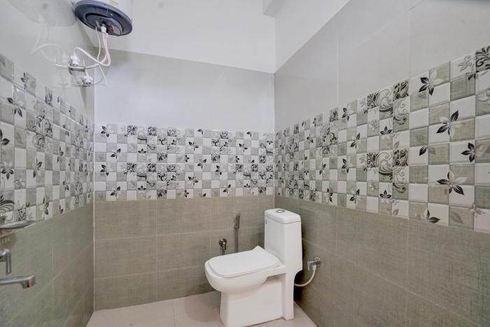 SPOT ON by OYO The Paradiso Inn