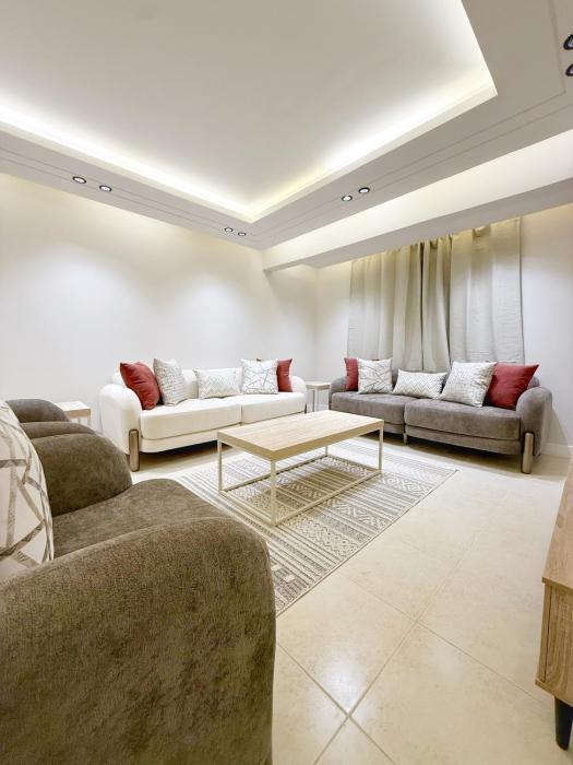 Beautiful 2 bedrooms apartment-15B