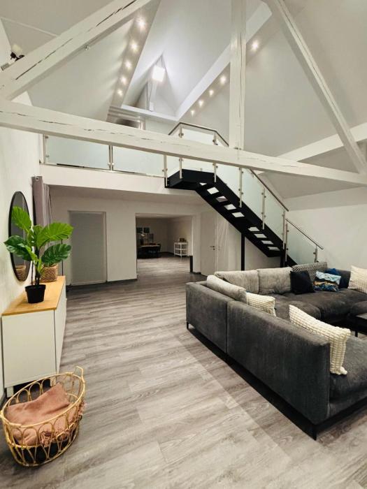 Gemütlich & offen - Wohnung mit großem Balkon - 3