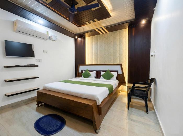 Guru Amrit Residency & Guru Kripa Guest house