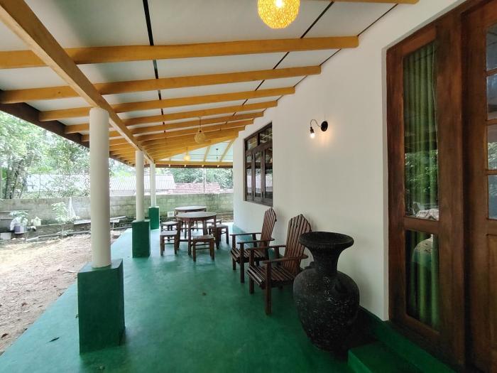 Villa Hide Out