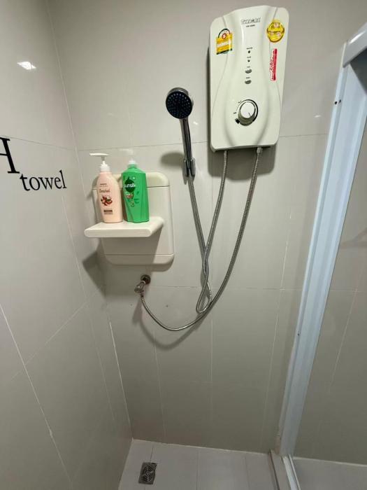 The Base Rainbow Hotel 1居室 稀少的大阳台户型 市中心 近海滩 楼顶泳池