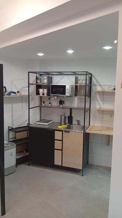 Santiago Marsanau calle, en metro El Carmen o metro Ventas