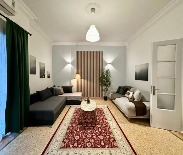 Central, 90qm & quiet, 12 mins from Acropolis by TT