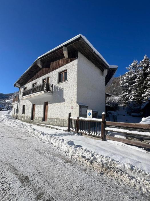 Dolce dimora 6 posti letto a 200m piste Borgata Sestriere ideale famiglie