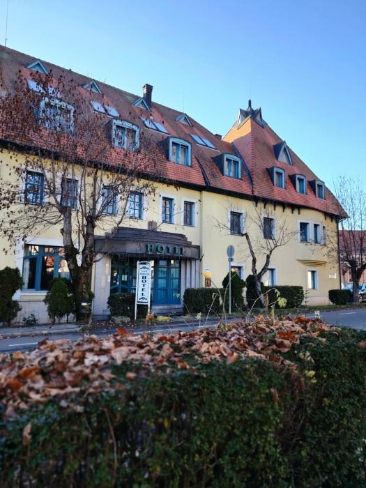 Queen Lisbeth Street