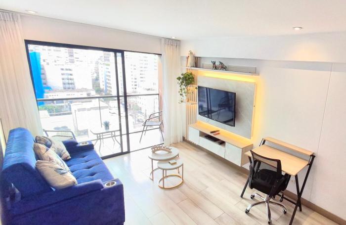 Beautiful and quiet aparment, near to Larcomar, cliff, Kennedy Park