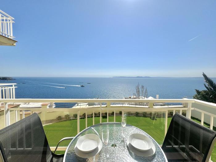 Apartamento con terraza cerca de la playa en Roses - ES-319-7