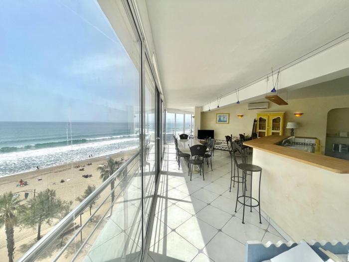 Hermoso apartamento de 3 habitaciones con aire acondicionado, aparcamiento y Wifi en Roses - ES-319-69