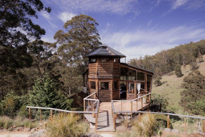 Wilderness Retreat 15mins to CBD, bath tub, forest views