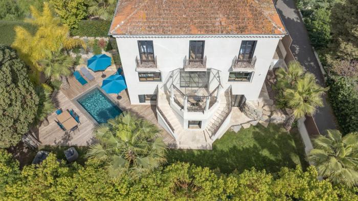 Villa Deva - 5 Bedrooms - Heated Pool