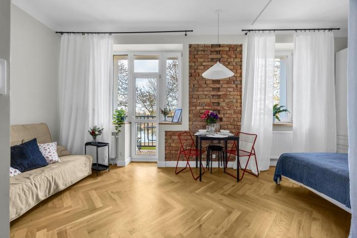 Ursus Apt - Parking, Balcony&Lake View - by Rentujemy