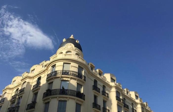 Modern & Central Apartment