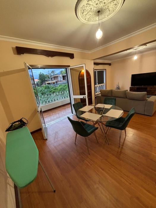 Panoramic Funchal View - 3BR Two-Storey Home