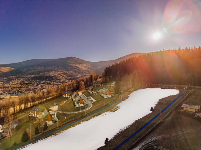 Summit 50s by Hillside