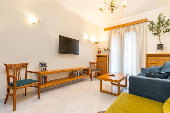 Soul of Sun - Large 85sqm Luxury Apartment with Balcony in Chania City Center