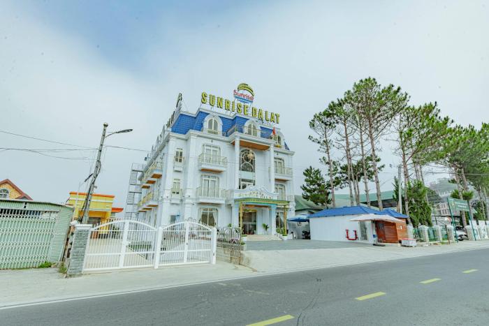 Khách Sạn Sunrise Đà Lạt