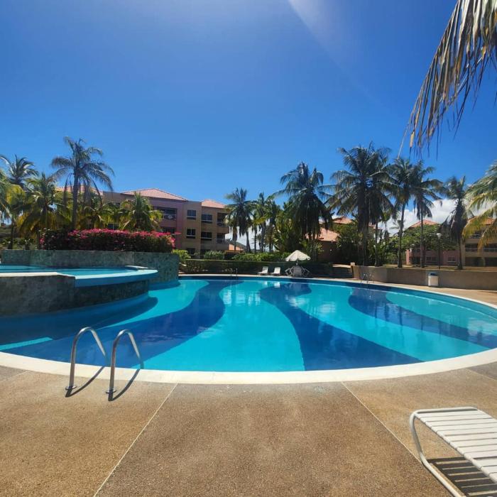 Apartamento de playa en Villas Gasparico, Pampatar a 10 minutos del CC Sambil