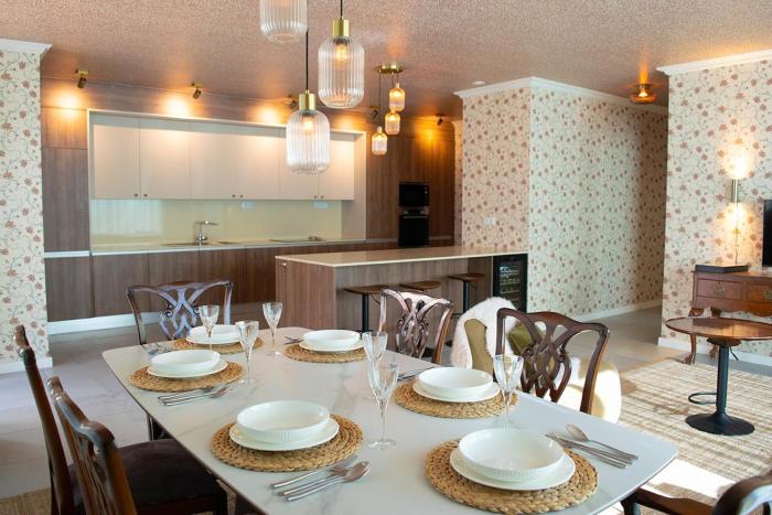 Rosy No1 Boutique apartment living by the sea