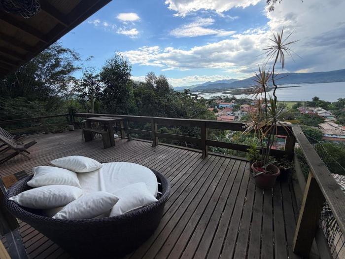 Casa confortável com uma bela vista na Praia da Ferrugem em SC