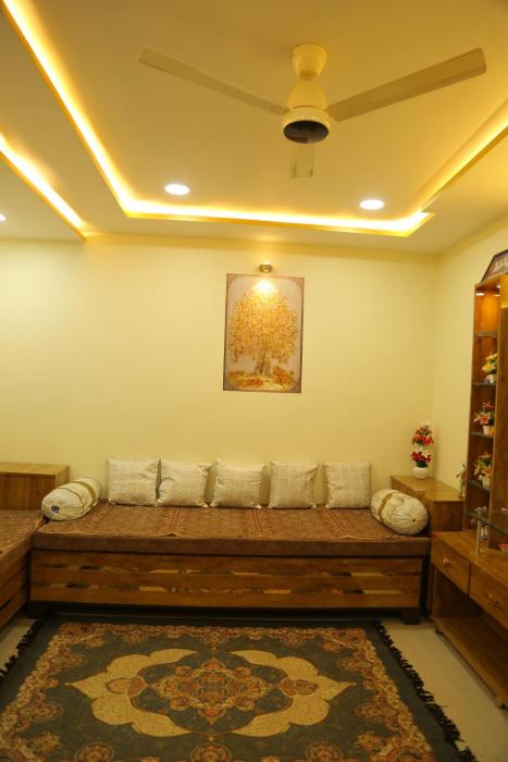 ShivAOM Family Homestay