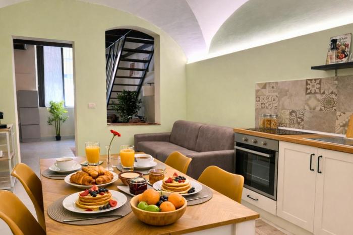 Giatì Studio - Cortile Privato & Metro