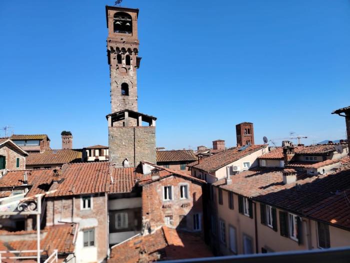 Casa Torre nel cuore di Lucca