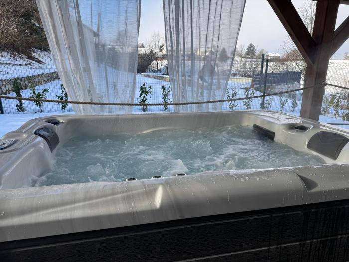 Holiday House Sunset Spa