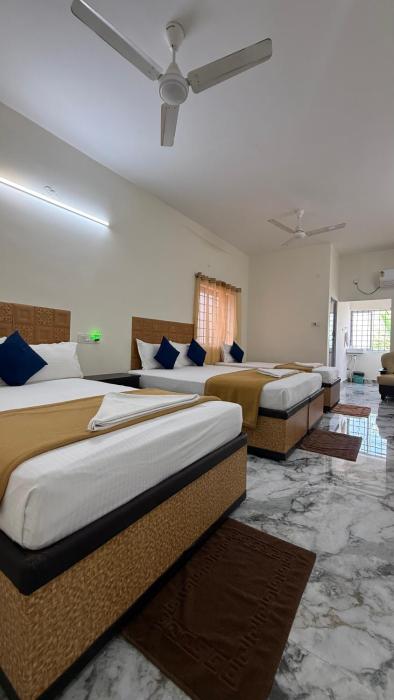 DSS HOME STAY Just 500 Meter Girivalam Road