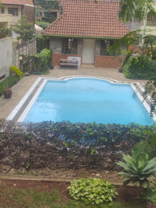 Kilimani One Bedroom Apartment with Pool Opposite Quickmart Supermarket