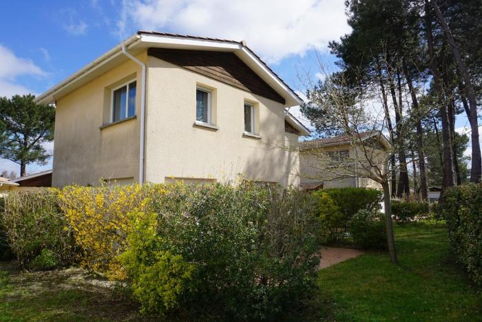 Maison de vacances 6-8 pers, au bord du Lac de Hourtin, avec piscine