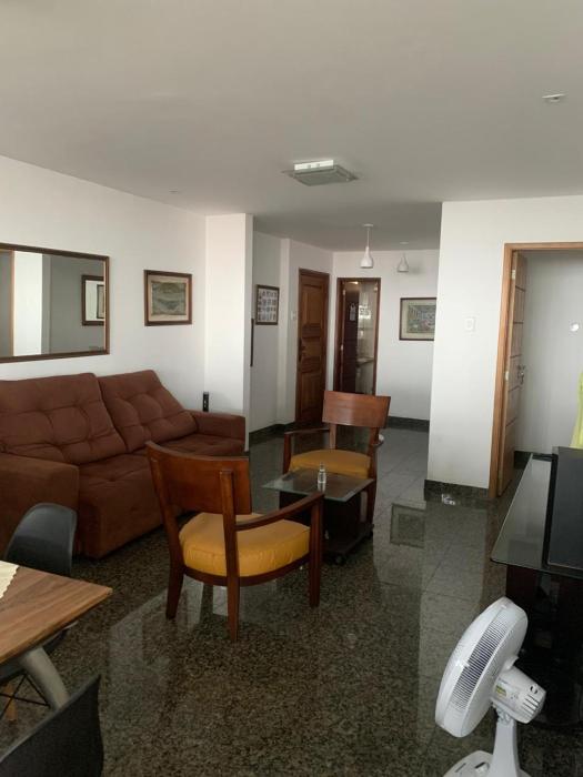 Apartamento de frente para o mar de Copacabana, com garagem