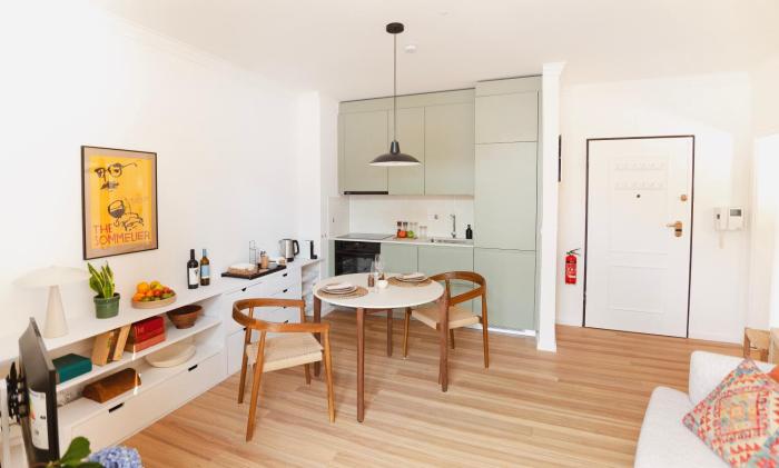 Apartment 1 min walk from Metro and Trendiest Neighborhood Bonfim