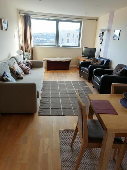 Feng Shui Flat for 4