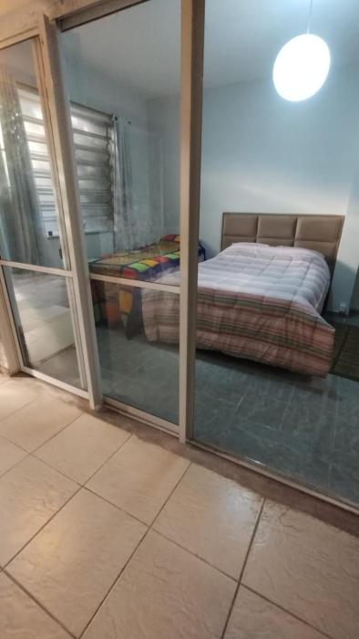 Suíte na Aclimação próximo ao Metrô Ana Rosa