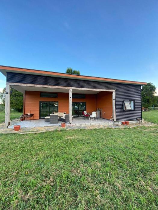 Hermosa casa en parcela