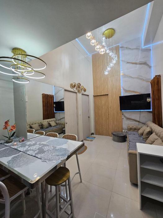 3BR, 5 Beds, With Pool, Wifi, Netflix, Parking