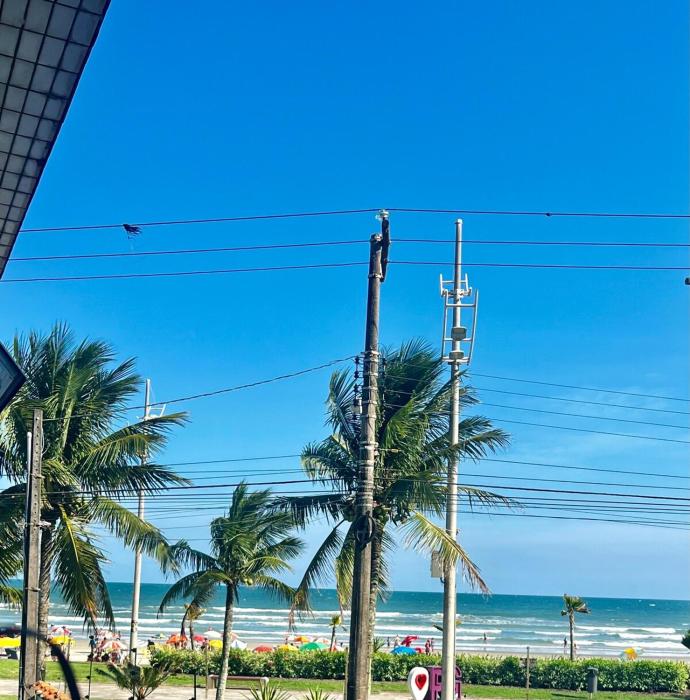 Sobrado frente para o mar