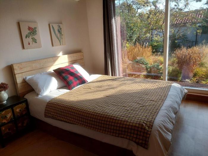 침실2개, 욕실2개, 4인 가족까지 가능한 아늑한 30평 독채, 도예체험 가능