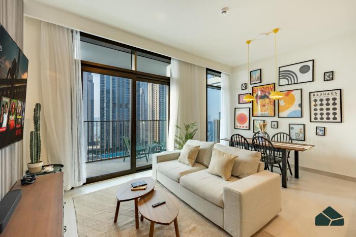 Brand New 1BR with Burj and Sea View by BMS