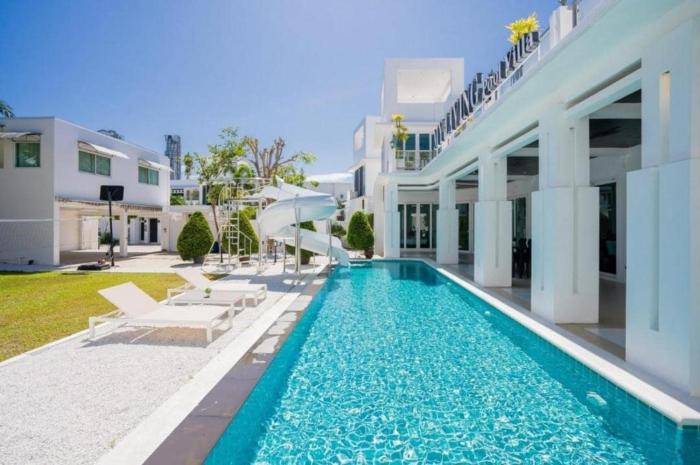 My Living 7BR Pool Villa near Jomtien