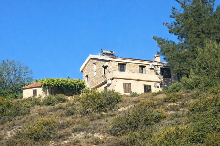 House on a Hill with Stunning Views near Troodos